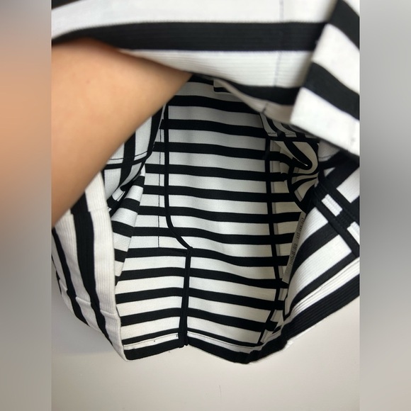 Chico’s Mini Dress Women 1/M  Striped Sleeveless High Quality Black-White luxe - Picture 8 of 13